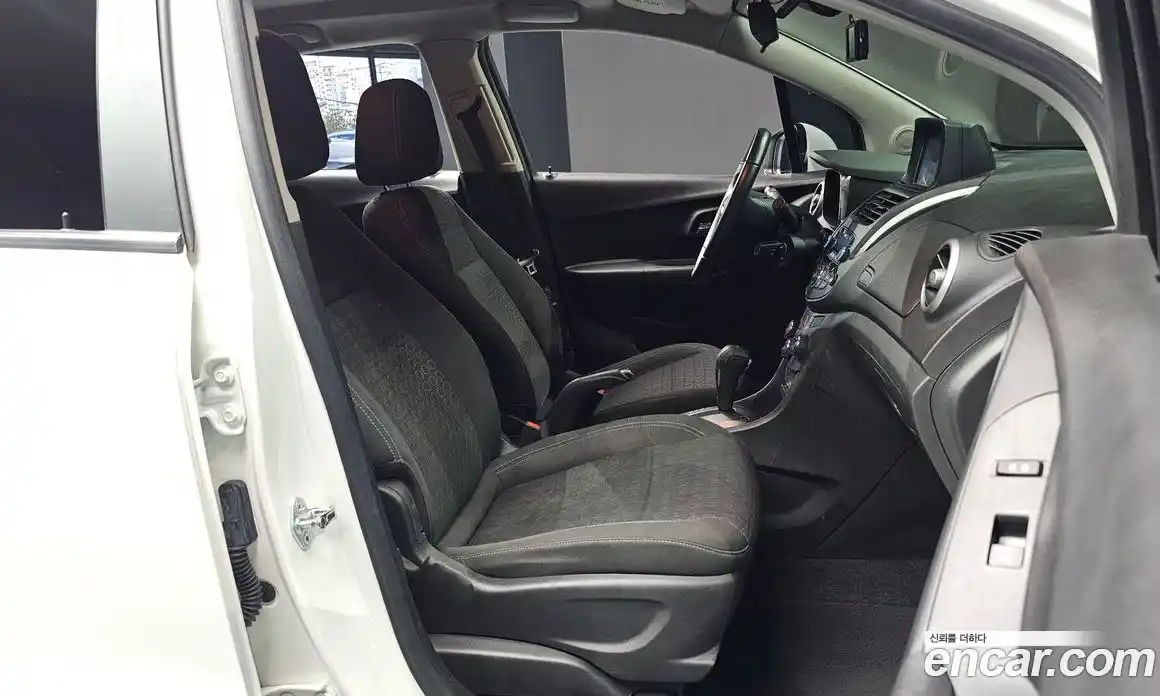 Chevrolet Trax 2015 1.4 Автомат в Москве № 41121, фото 16