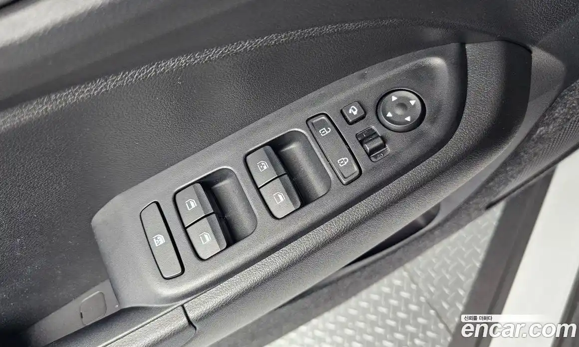 Hyundai Venue 2023 1.6 Автомат в Москве № 45066, фото 17