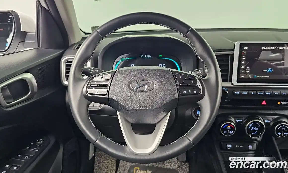 Hyundai Venue 2023 1.6 Автомат в Москве № 45066, фото 19