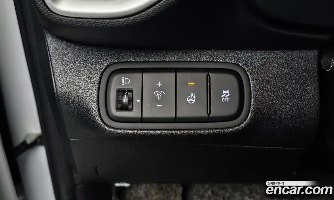 Hyundai Venue 2023 1.6 Автомат в Москве № 45066, фото 7