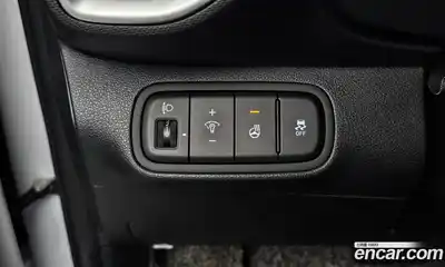 Hyundai Venue 2023 1.6 Автомат в Москве № 45066, миниатюра 7