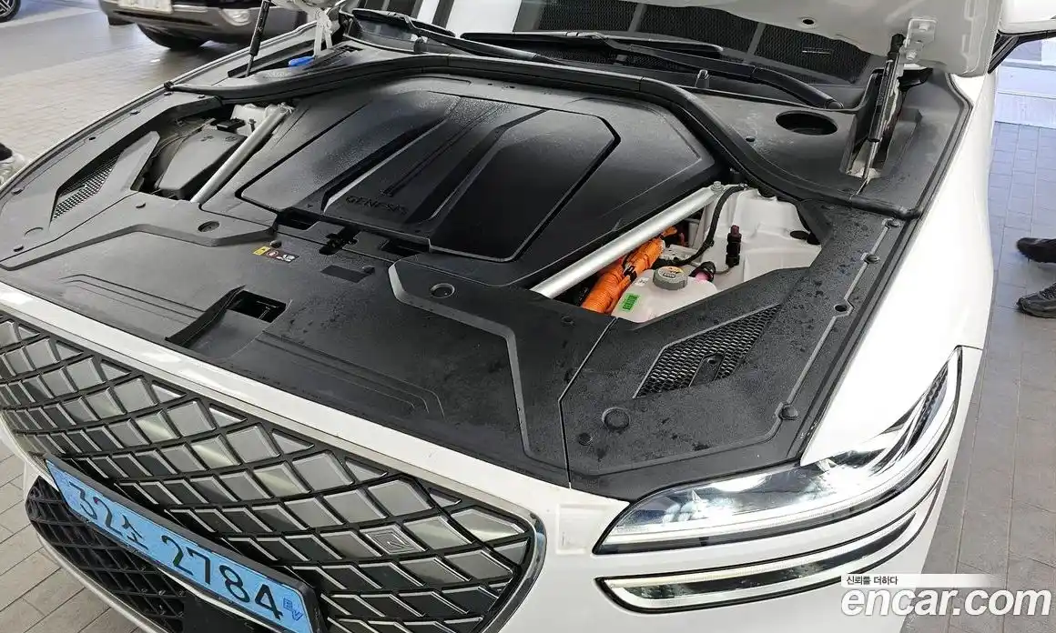 Genesis GV70 2024 0.1 Автомат в Москве № 56680, фото 14