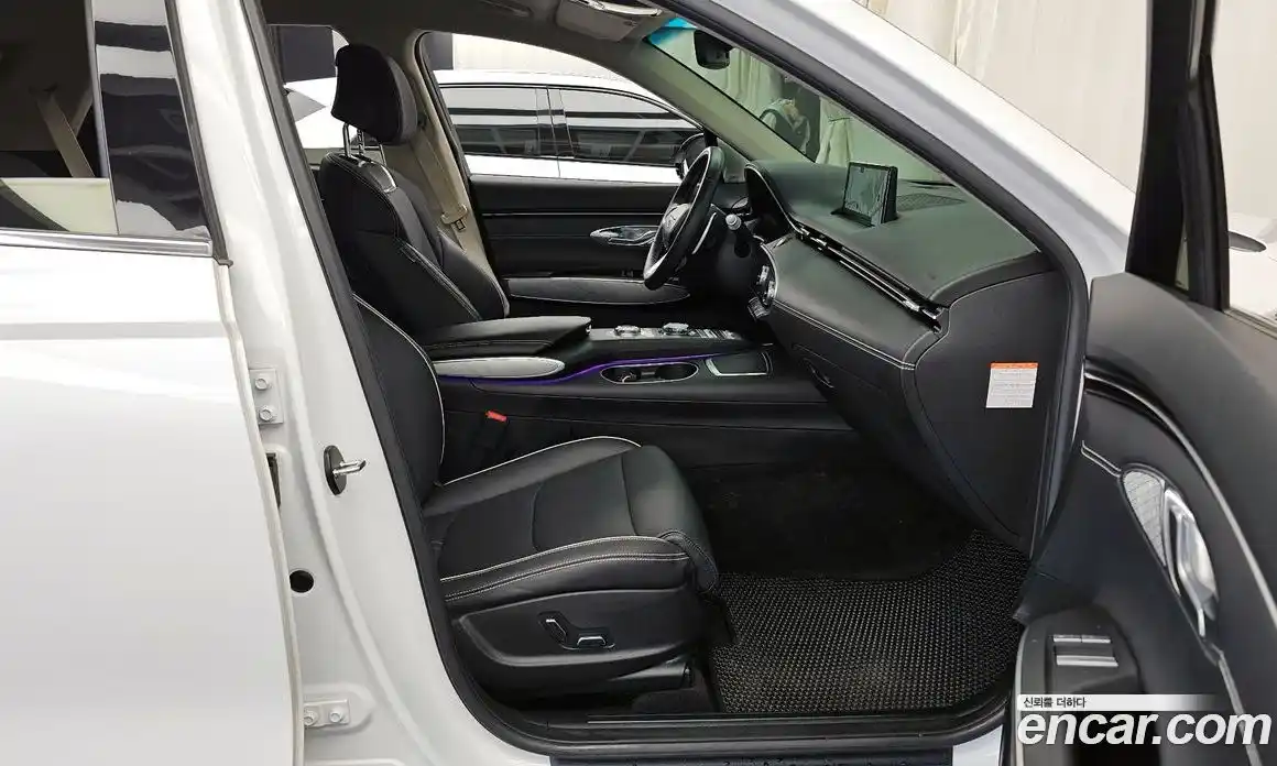 Genesis GV70 2024 0.1 Автомат в Москве № 56680, фото 3