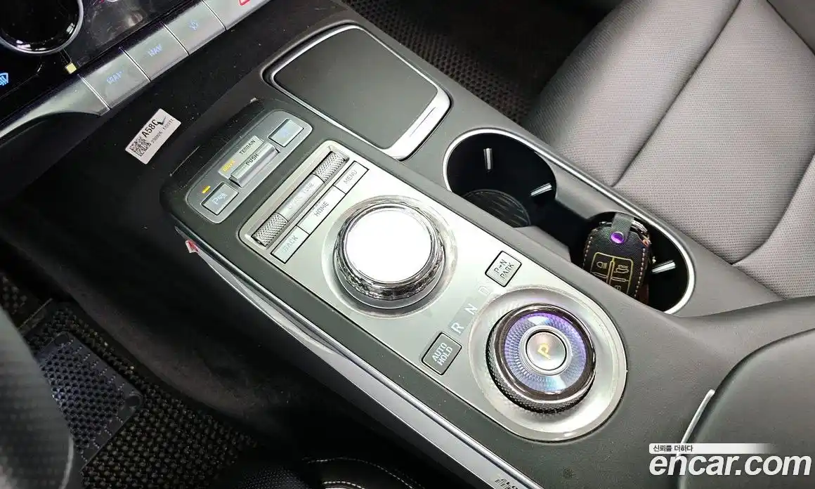 Genesis GV70 2024 0.1 Автомат в Москве № 56680, фото 7