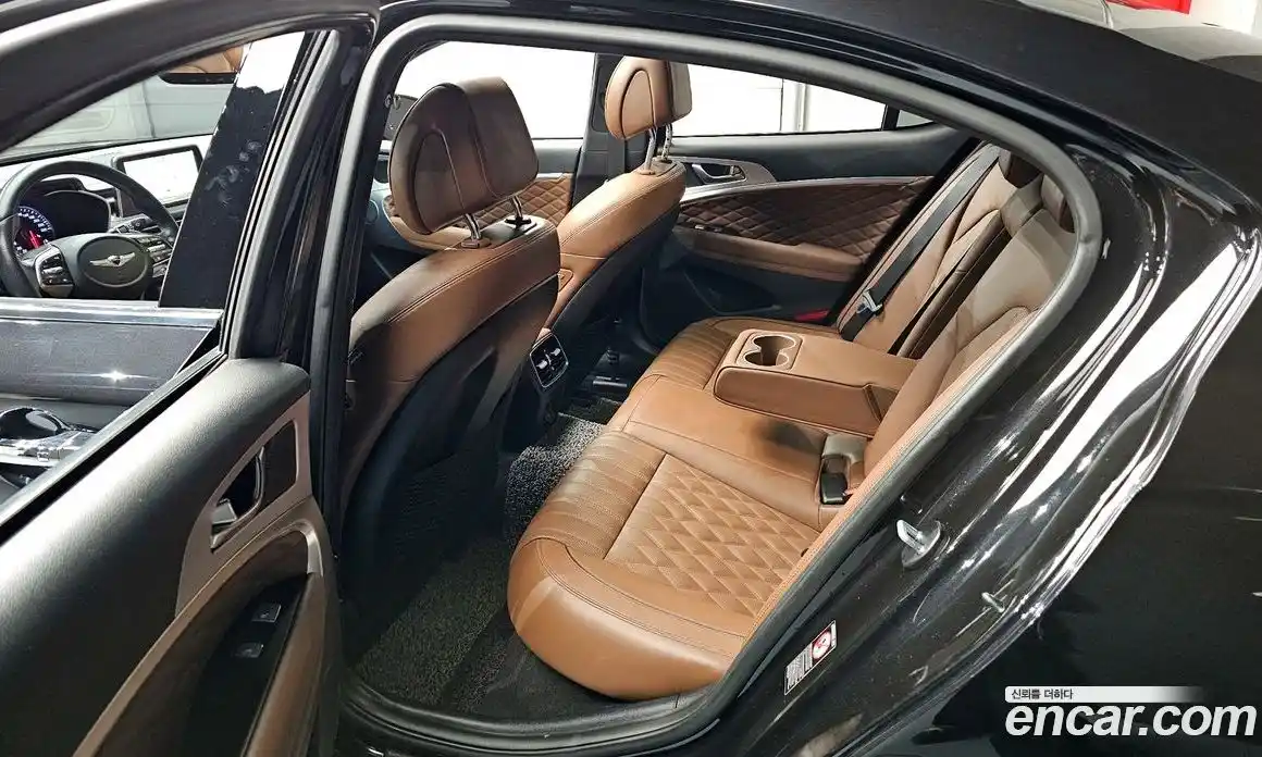 Genesis G70 2018 2.0 Автомат в Москве № 57408, фото 20