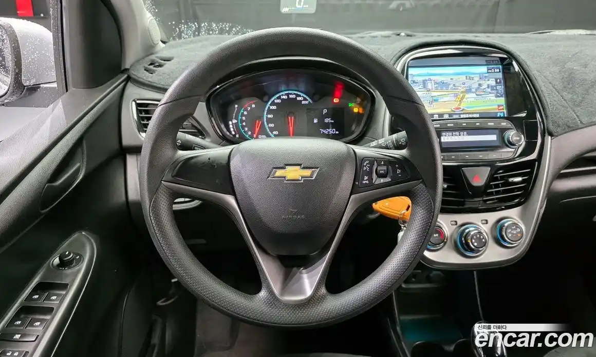 Chevrolet Spark 2016 1.0 Автомат в Москве № 96622, фото 14