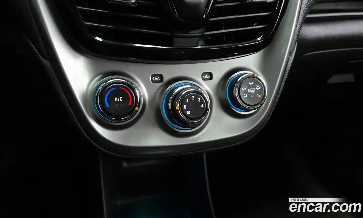 Chevrolet Spark 2016 1.0 Автомат в Москве № 96622, фото 19