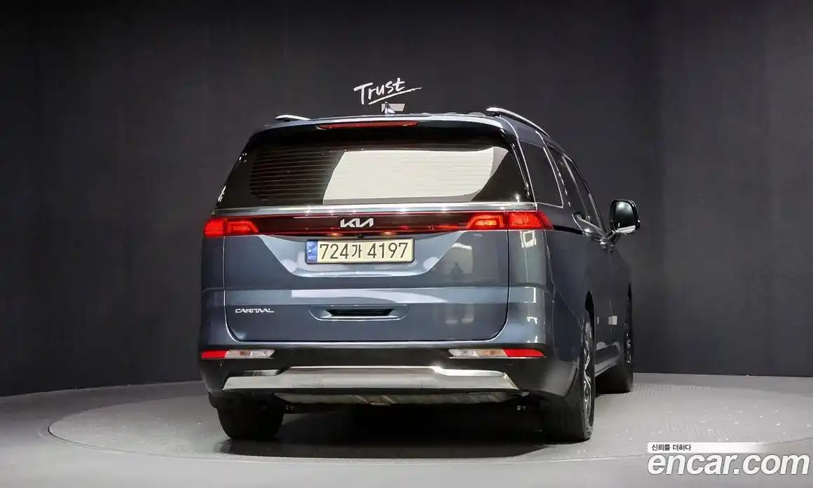 Kia Canival 2023 2.2 Автомат в Москве № 101950, фото 4