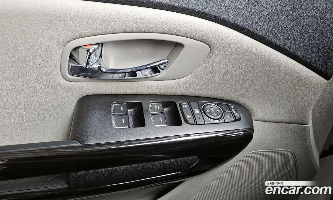 Kia Canival 2020 2.2 Автомат в Москве № 102369, фото 13