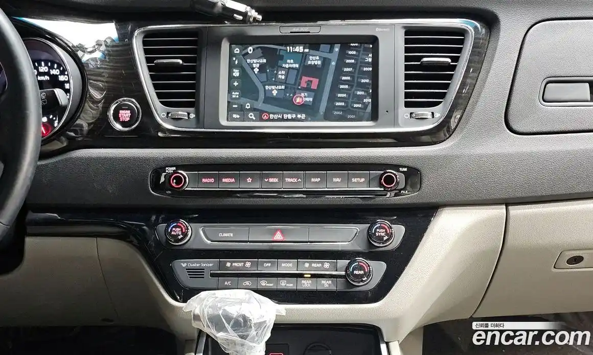 Kia Canival 2020 2.2 Автомат в Москве № 102369, фото 19