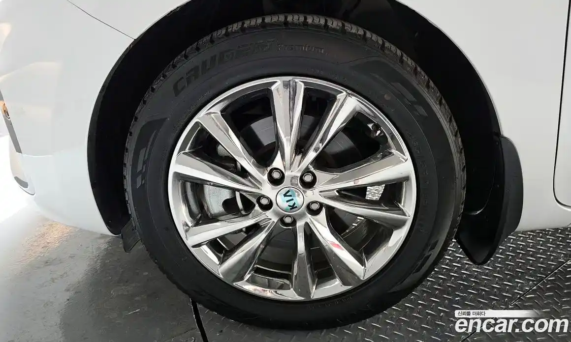 Kia Canival 2020 2.2 Автомат в Москве № 102369, фото 7