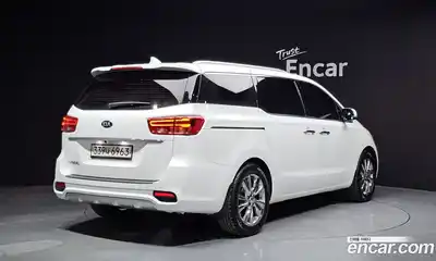 Kia Canival 2020 2.2 Автомат в Москве № 102369, миниатюра 8