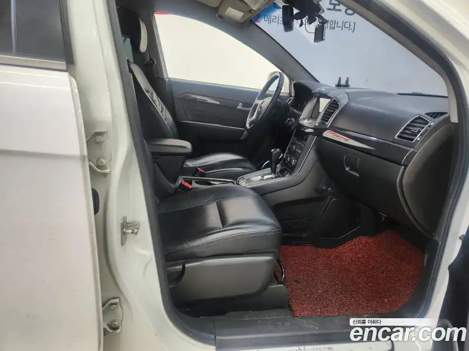 Chevrolet Captiva 2015 2.0 Автомат в Москве № 105160, фото 12