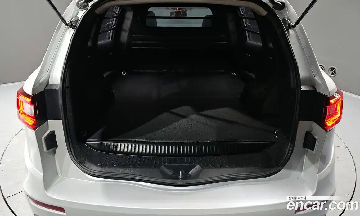 Renault QM6 2024 2.0 Автомат в Москве № 106066, фото 6