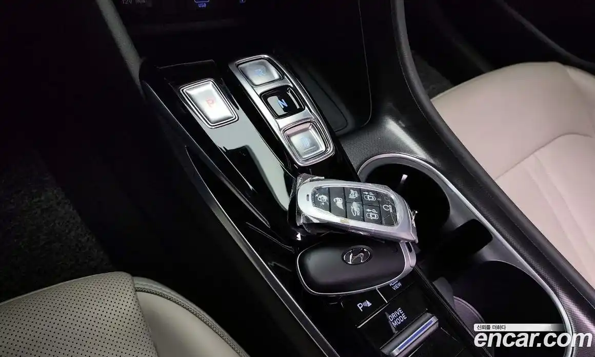 Hyundai Sonata 2023 1.6 Автомат в Москве № 108591, фото 11