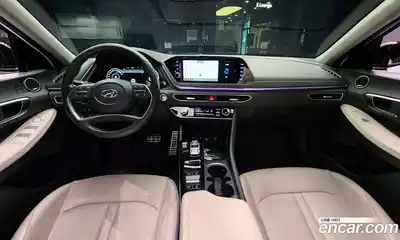 Hyundai Sonata 2023 1.6 Автомат в Москве № 108591, миниатюра 10