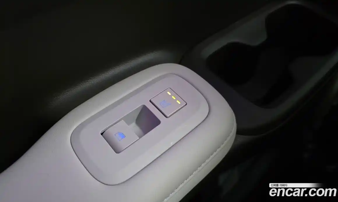 Hyundai Santa Fe 2025 1.6 Автомат в Москве № 109825, фото 19