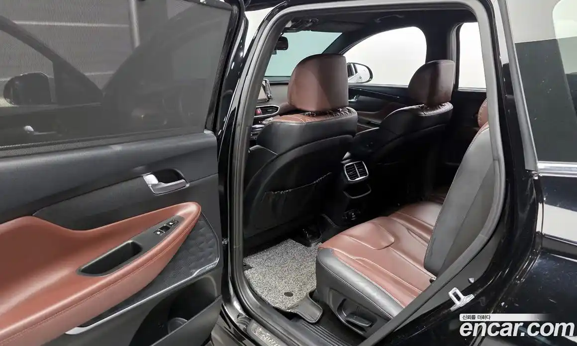 Hyundai Santa Fe 2019 2.0 Автомат в Москве № 110562, фото 19