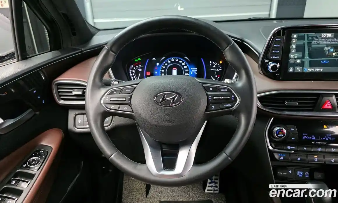 Hyundai Santa Fe 2019 2.0 Автомат в Москве № 110562, фото 10