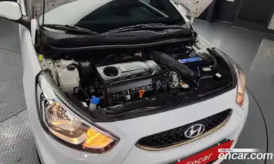 Hyundai Accent 2019 1.6 Автомат в Москве № 110614, миниатюра 6