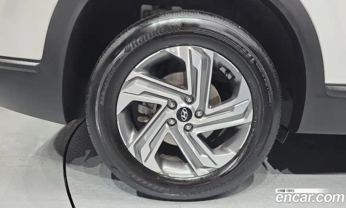 Hyundai Santa Fe 2023 2.5 Автомат в Москве № 113243, фото 6