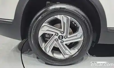 Hyundai Santa Fe 2023 2.5 Автомат в Москве № 113243, миниатюра 6