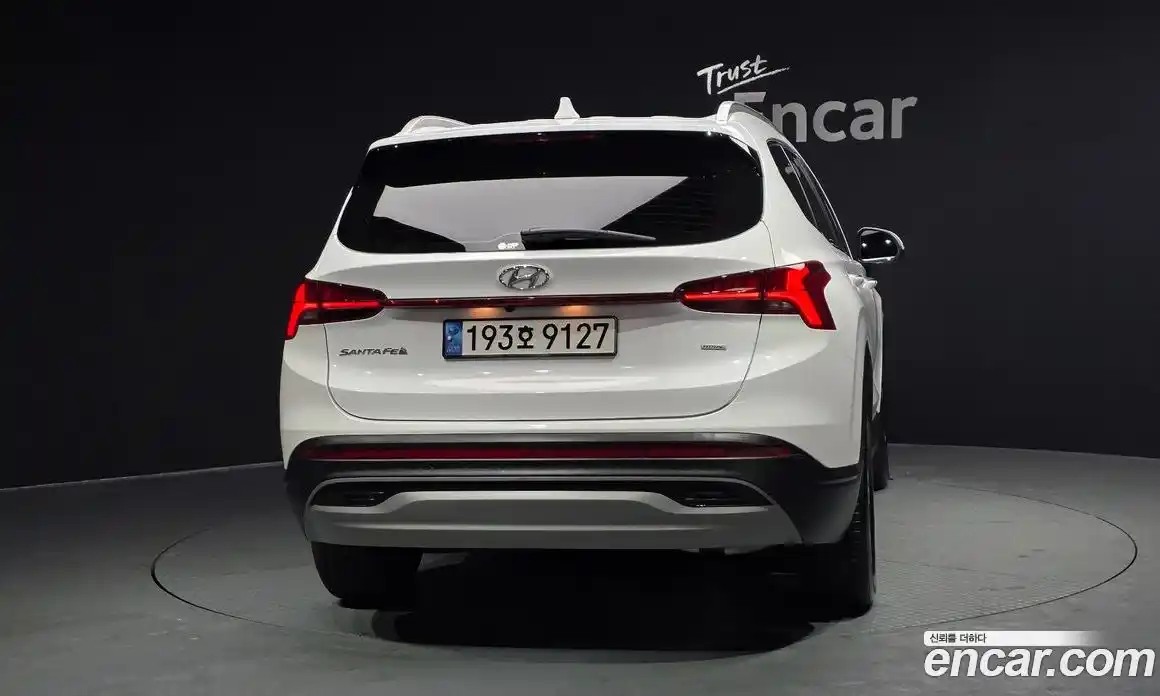 Hyundai Santa Fe 2023 2.5 Автомат в Москве № 113243, фото 10