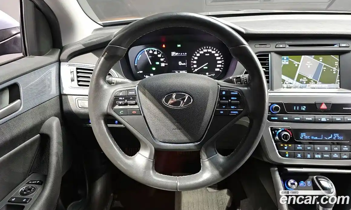 Hyundai Sonata 2016 2.0 Автомат в Москве № 115605, фото 19
