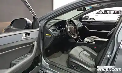 Hyundai Sonata 2016 2.0 Автомат в Москве № 115605, миниатюра 5