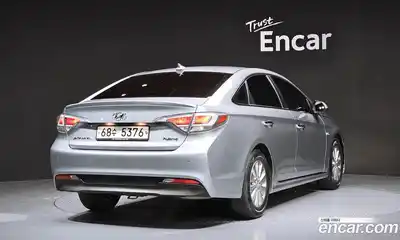 Hyundai Sonata 2016 2.0 Автомат в Москве № 115605, миниатюра 7