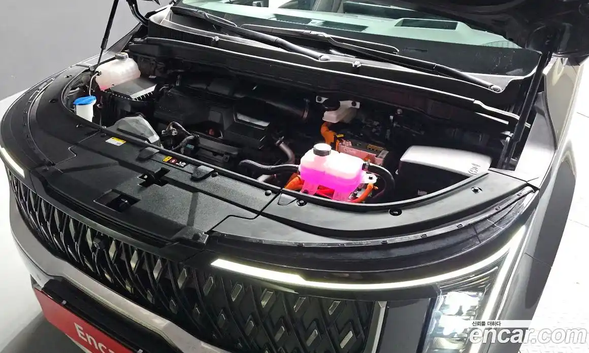 Kia Canival 2025 1.6 Автомат в Москве № 120047, фото 1