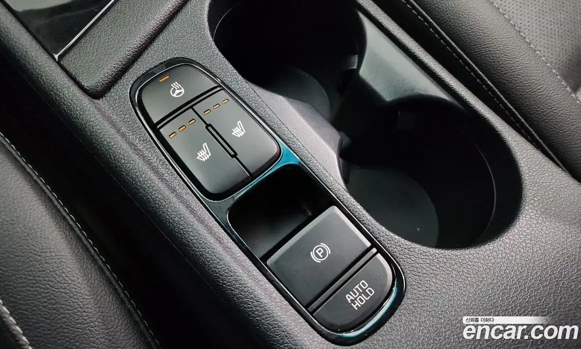 Kia Niro 2020 1.6 Автомат в Москве № 121499, фото 15