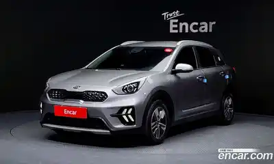 Kia Niro 2020 1.6 Автомат в Москве № 121499, миниатюра 6