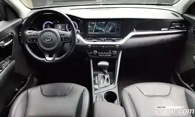 Kia Niro 2020 1.6 Автомат в Москве № 121499, миниатюра 7
