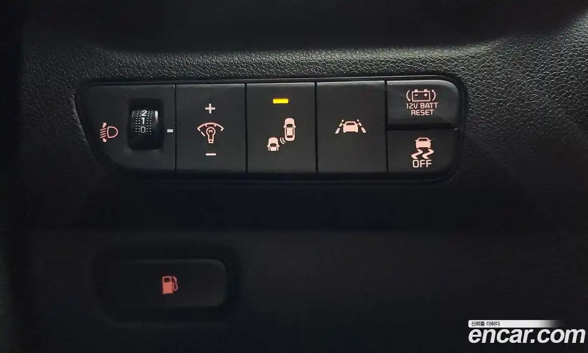 Kia Niro 2020 1.6 Автомат в Москве № 121499, фото 8