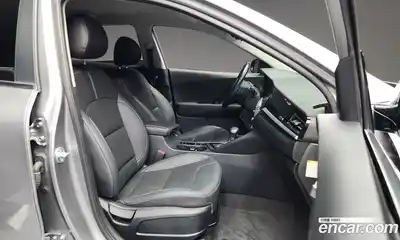 Kia Niro 2020 1.6 Автомат в Москве № 121499, миниатюра 9