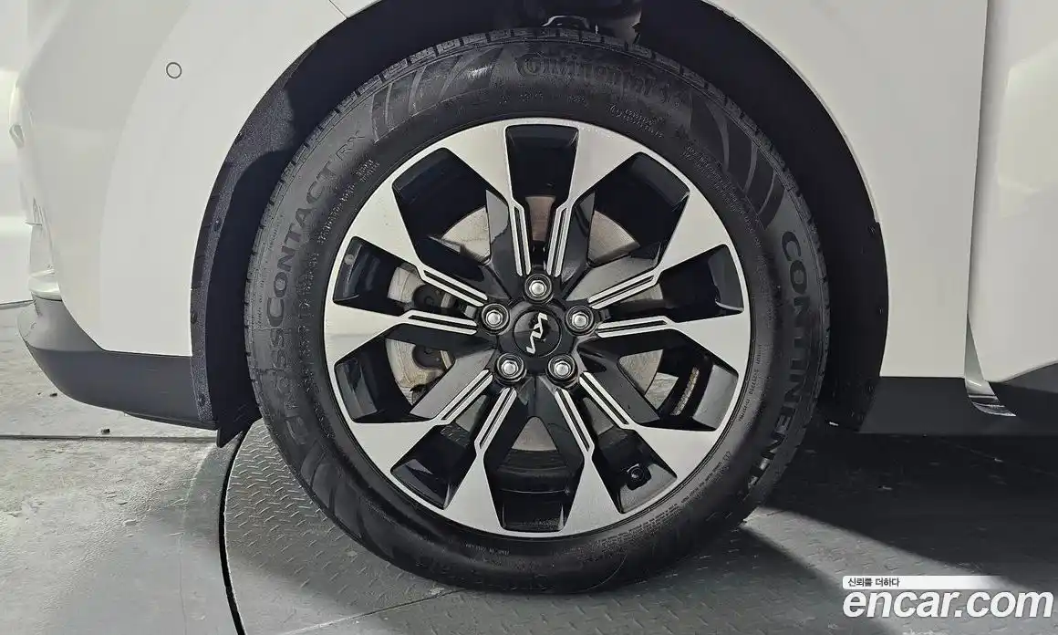 Kia Canival 2023 2.2 Автомат в Москве № 121585, фото 12