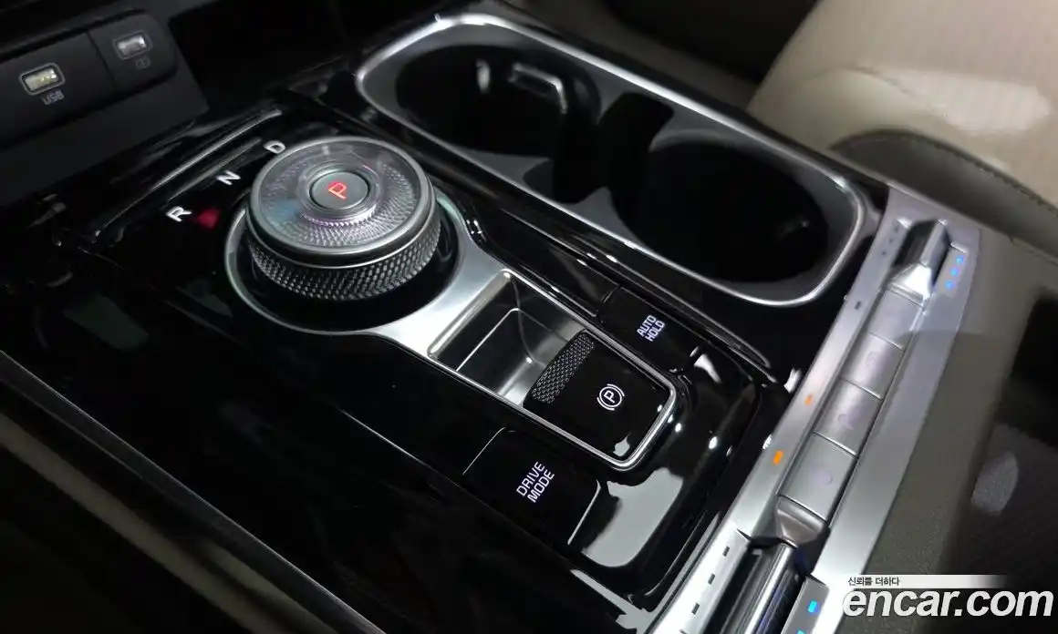 Kia Canival 2023 2.2 Автомат в Москве № 121585, фото 20