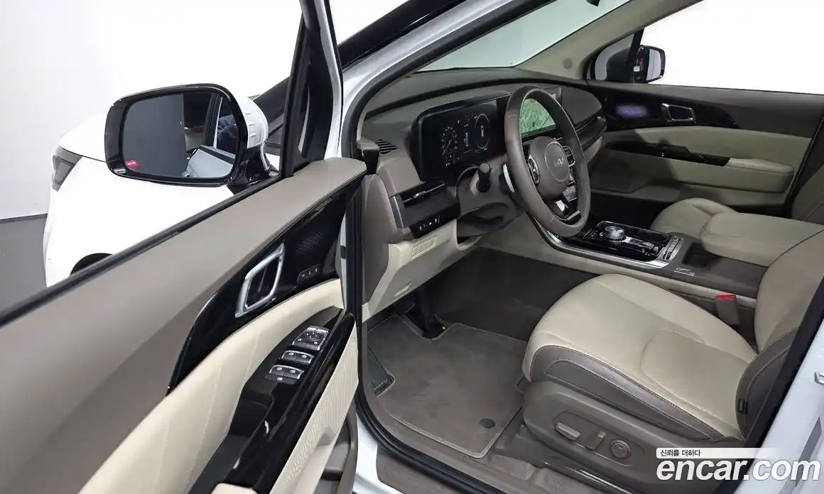 Kia Canival 2023 2.2 Автомат в Москве № 121585, фото 8