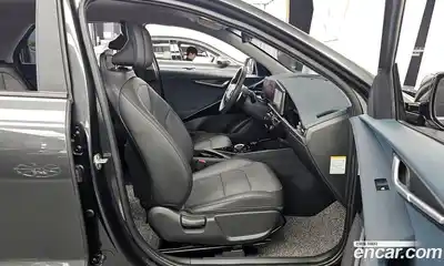 Kia Niro 2024 1.6 Автомат в Москве № 121777, миниатюра 2