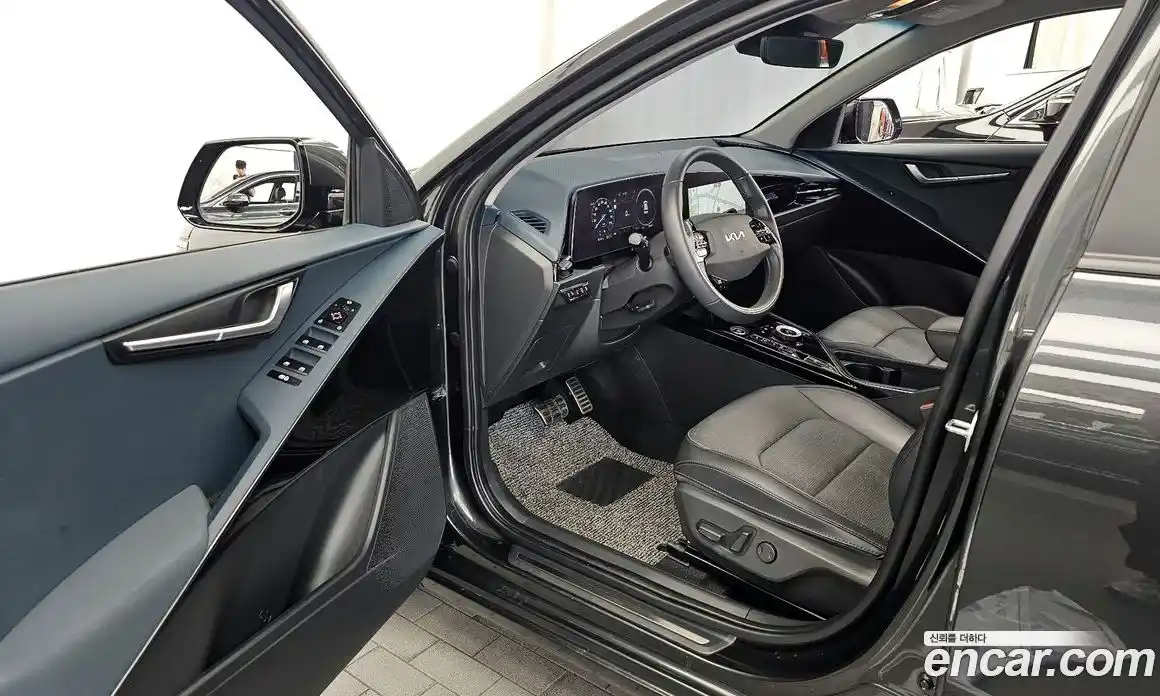 Kia Niro 2024 1.6 Автомат в Москве № 121777, фото 3