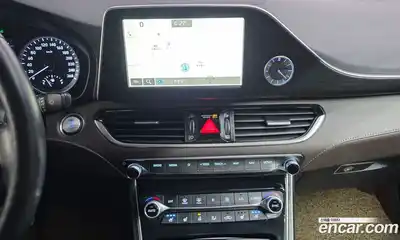 Hyundai Grandeur 2018 3.0 Автомат в Москве № 123642, миниатюра 2