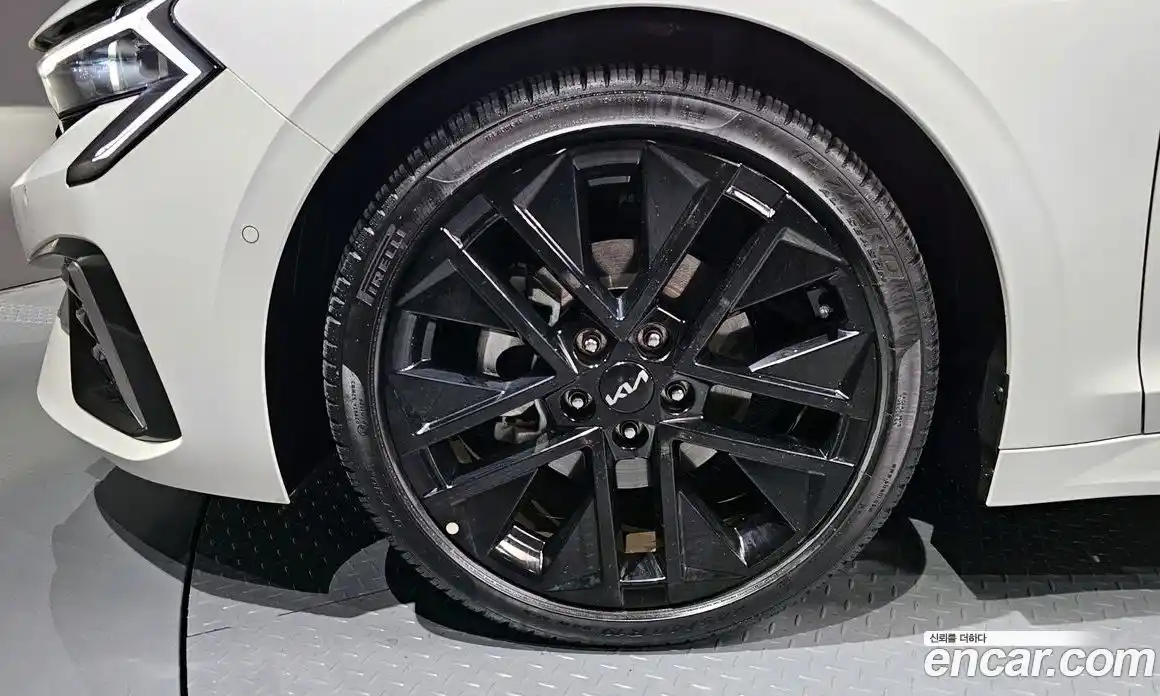 Kia K5 2024 1.6 Автомат в Москве № 123830, фото 1