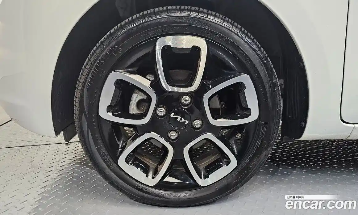 Kia Ray 2022 1.0 Автомат в Москве № 123908, фото 18