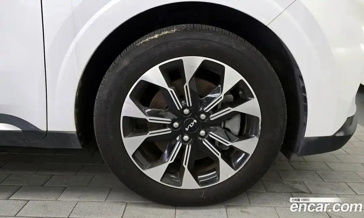 Kia Canival 2023 3.5 Автомат в Москве № 124242, фото 15