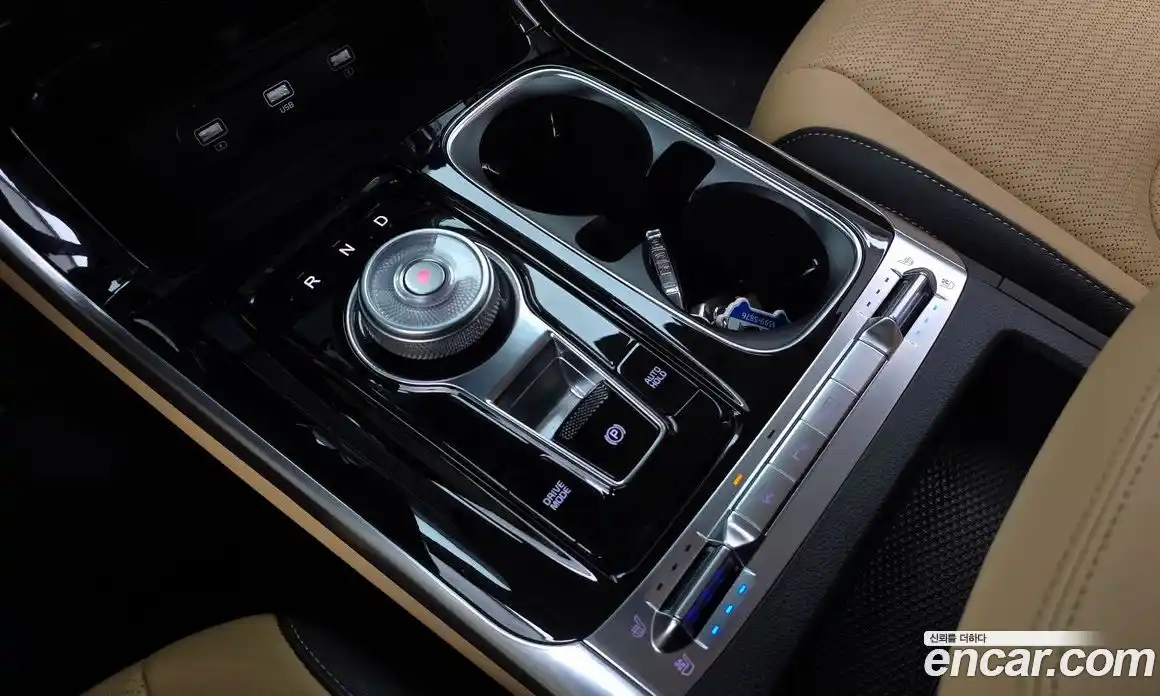 Kia Canival 2023 3.5 Автомат в Москве № 124242, фото 18