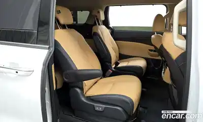 Kia Canival 2023 3.5 Автомат в Москве № 124242, миниатюра 2