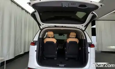 Kia Canival 2023 3.5 Автомат в Москве № 124242, миниатюра 5