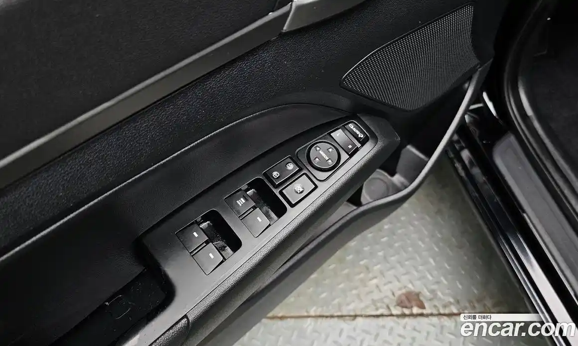 Hyundai Avante 2018 1.6 Автомат в Москве № 125811, фото 14