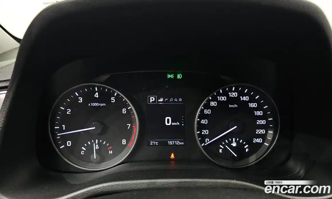 Hyundai Avante 2018 1.6 Автомат в Москве № 125811, фото 20